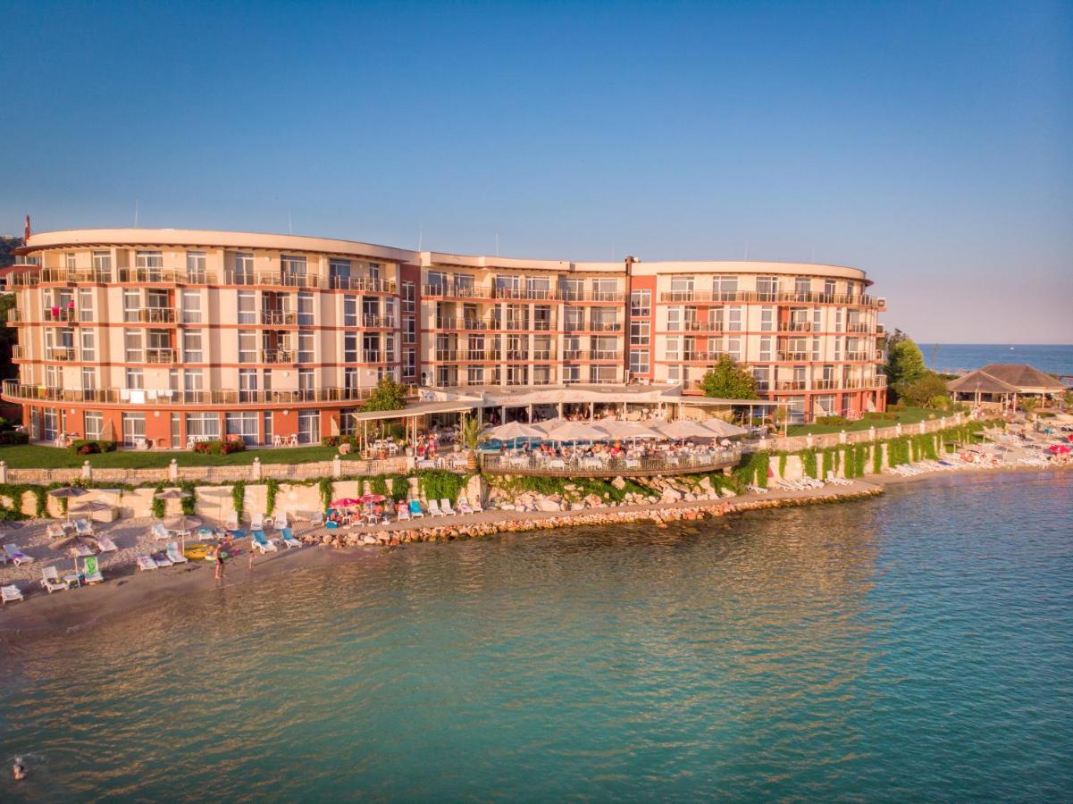 Royal Bay Resort بالشيك المظهر الخارجي الصورة